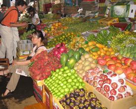 市场,位于海淀区北三环学院南路,交通便利,国产进口精品水果批发直销